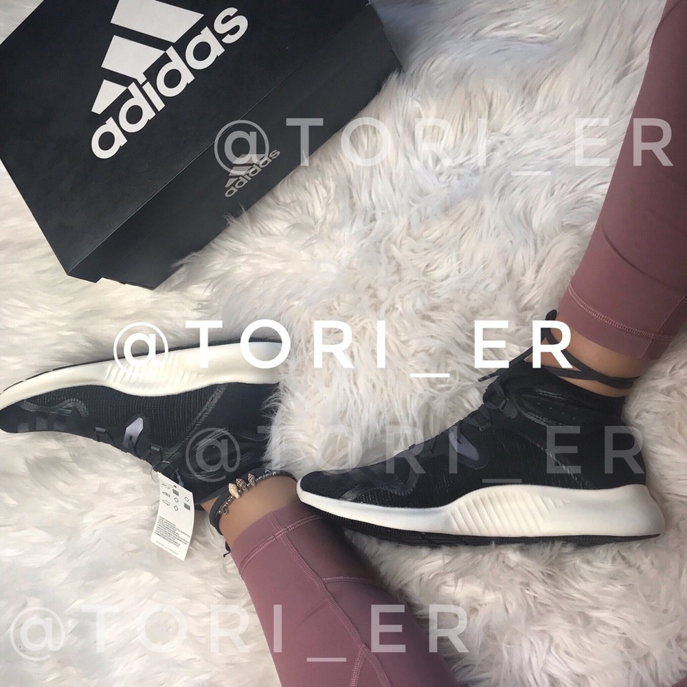adidas Women's Edgebounce Mid Running Shoe